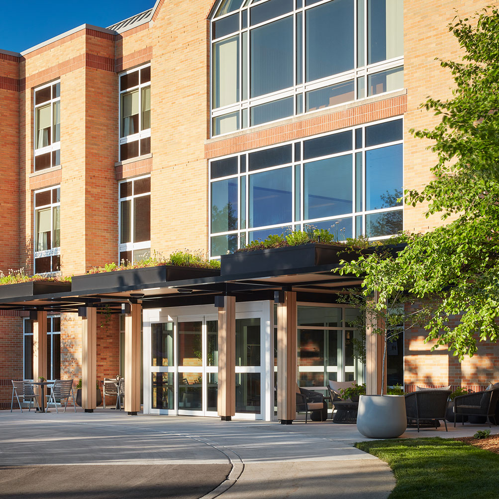 Haworth Hotel, Holland, MI — JANUS et Cie