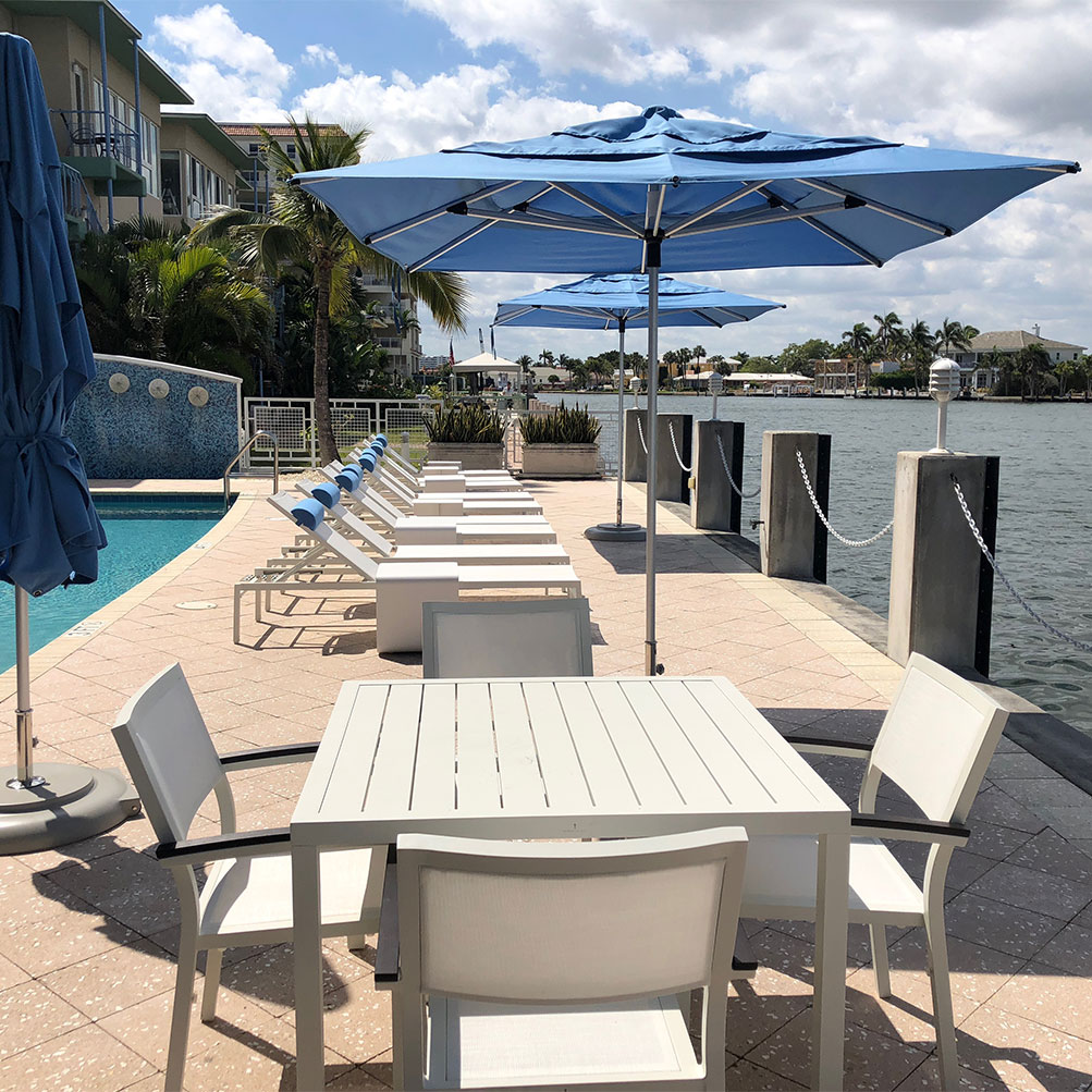 Image Slideshow Image: LaRiveCondos FtLauderdaleFL 02