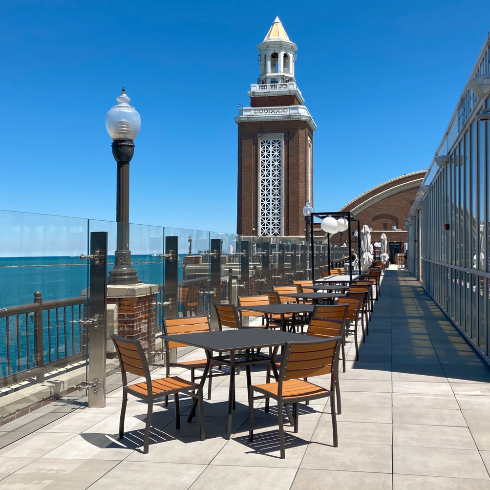 Image Slideshow Image: OffshoreAtSableHotelAtNavyPier Chicago IL 02