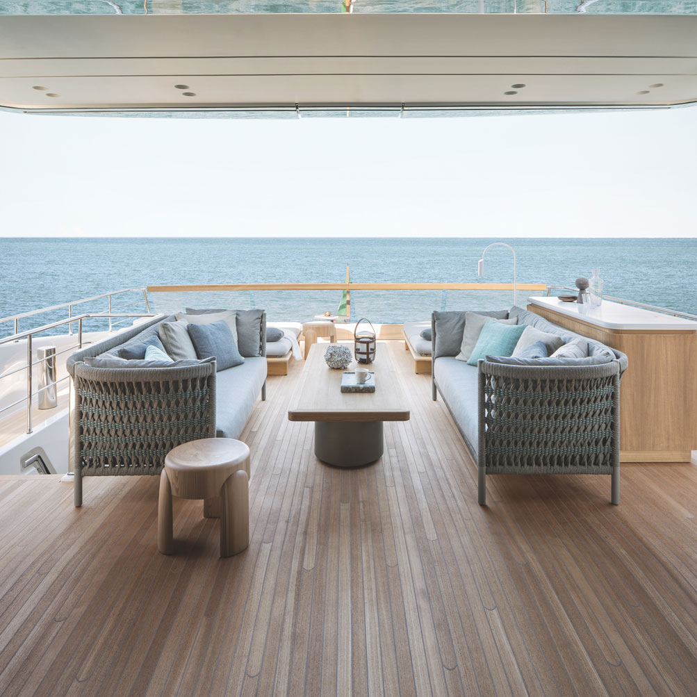 Image Slideshow Image: PatriciaUrquiola PrivateYacht Italy 01