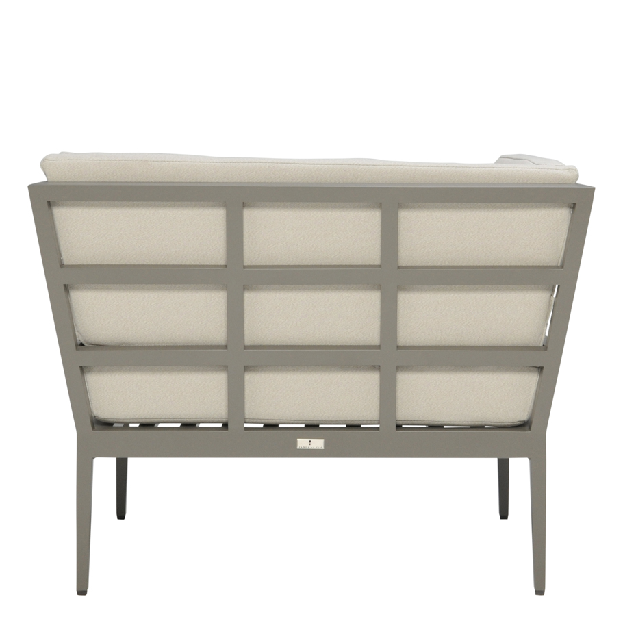 SLANT CLUB CHAIR - JANUS et Cie