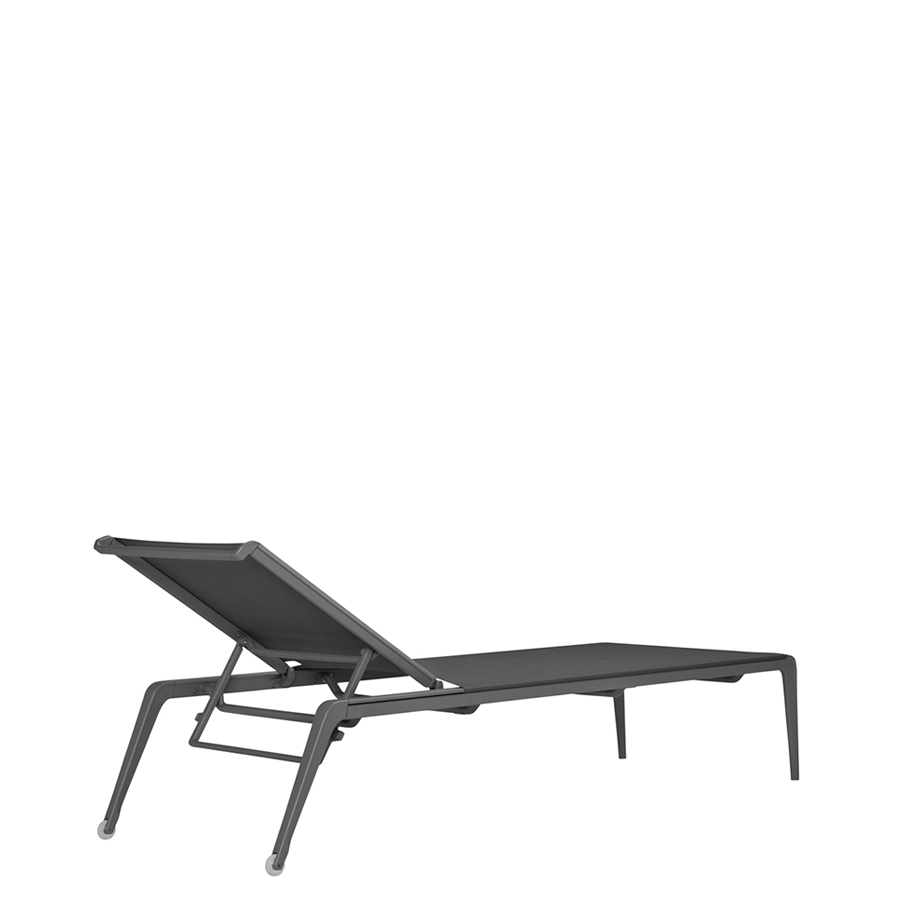 USHUAIA STACKABLE MESH CHAISE LOUNGE WITH WHEELS JANUS et Cie