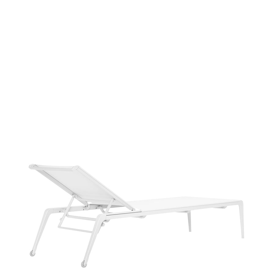 USHUAIA STACKABLE MESH CHAISE LOUNGE WITH WHEELS JANUS et Cie