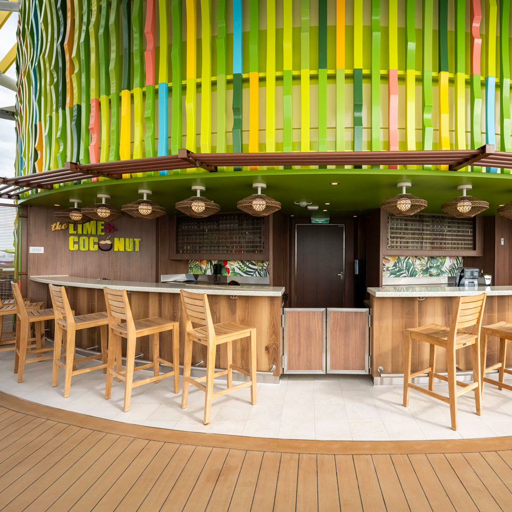 Image Slideshow Image: print Janus et Cie RCCL ICON of the SEAS 2024 marine interior images 03