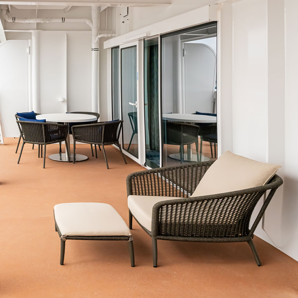Image Slideshow Image: print Janus et Cie RCCL ICON of the SEAS 2024 marine interior images 05