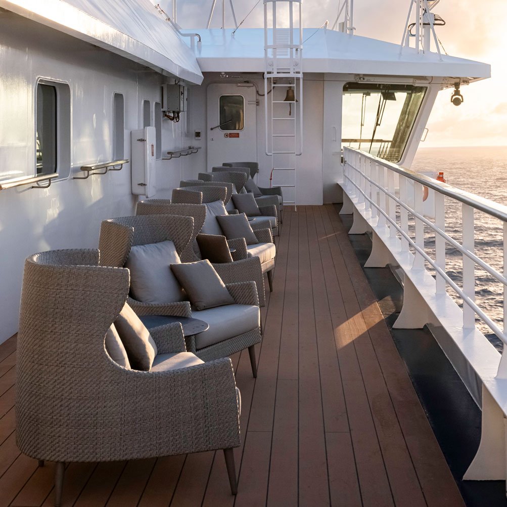 Image Slideshow Image: print Janus et Cie Swan Hellenic Diana 2023 marine interior images 01